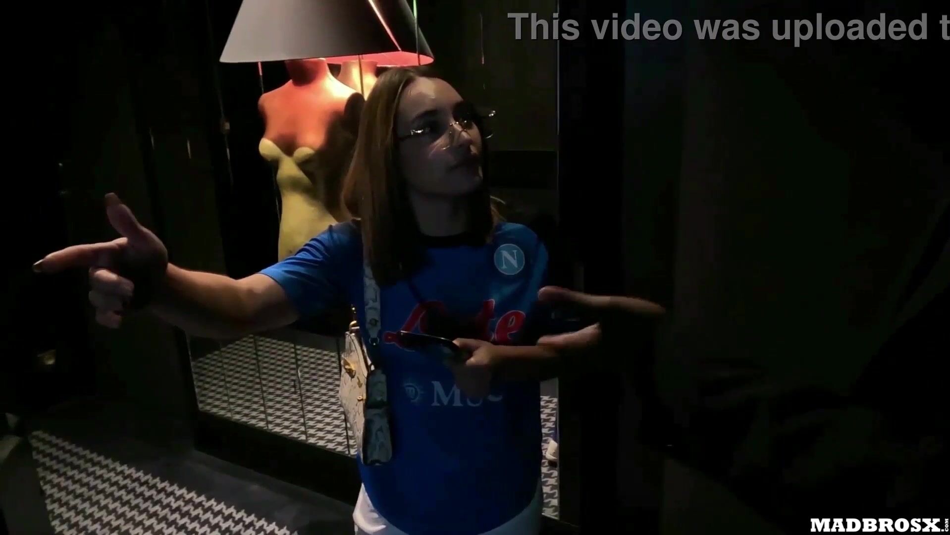 Italian fan betrays and gets her ass pounded to apologize