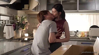 The Secret That Shouldn't Have Been Revealed (Subtitled) Suzu Honjou