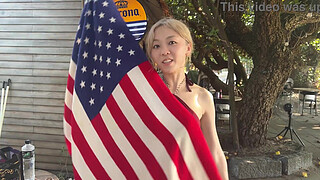 (Watch full video in my membership)Asian babe masturbates and squirts on the beach