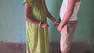 INDIAN VILLAGE MADE AND PUSSSY FUCKING AND BOOBS PRESSING