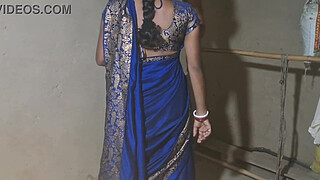 Desi Indian Village bhabhi Big boobs pressing and holding the Pusssy