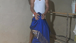 Desi Indian Village bhabhi Big boobs pressing and holding the Pusssy