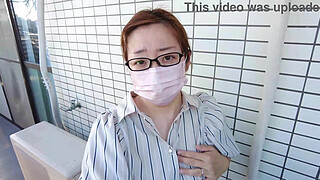 A married woman gets excited while masturbating on the balcony：The full video is→https://www.xvideos.red/channels/aika-frau