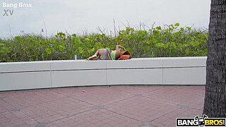 Kloe Loves The Bang Bus