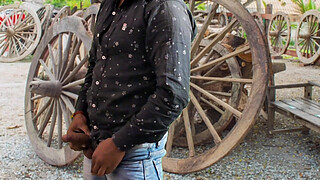 Bharti Bhabhi come to fucking in home