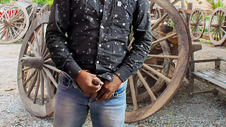 Bharti Bhabhi come to fucking in home