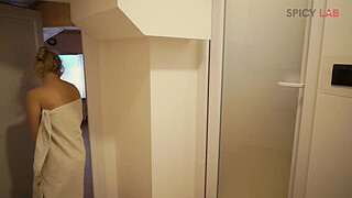 Fucking workout in the gym of sex with slutty Sa Bell