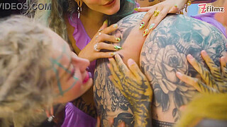 Lesbian Orgy – Anal & Squirt – Tattooed Girls Pleasuring Each Other’s Holes and Licking Pussy – ATM, Gapes, Squirting