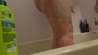 Amateur BBW Mature Candid Sandra <censored> in shower