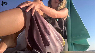 HORNY GIRL DOUBLE SQUIRT WHILE JOGGERS RUN BY ON THE BEACH | LaraJuicy