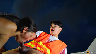 HOUSEWIFE GETS FUCKED BY ELECTRICIAN TO BE REWARDED