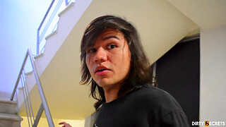 HOUSEWIFE GETS FUCKED BY ELECTRICIAN TO BE REWARDED