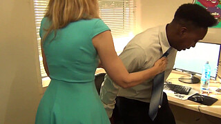 Jamie Foster sucks and fucks her black employees BBC