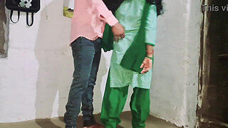 College Se aaye Stepsister pusssy fuck after class teacher