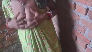 telugu Hot Young Chick Hot Romance in Bathroom