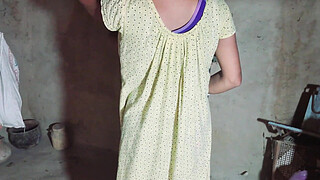 Indian desi Big hooters bhabhi gives blowjob , Indian big butt bhabhi ride big Cock