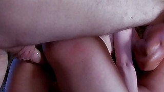 Double penetration for Leslie Fox a small boobs skank