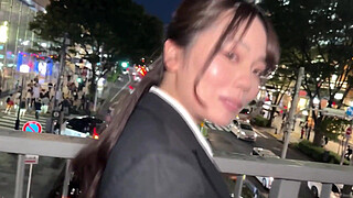 Part 1: Experienced M-lover who is a neat and innocent whore x Unparalleled penis-loving babe who sucks shaft forever [Chi-chan (receptionist)].