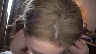 Beautiful blonde with a beautiful SSS-class butt and a strong sexual appetite who loves net sex [Seira (freelancer)].