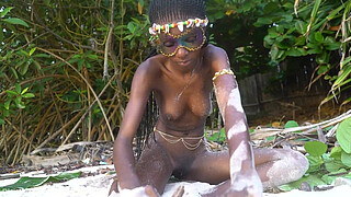 Skinny African tribe chick cooking medecin for her grandmother naked in forrest