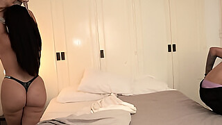 Step-siblings share a bed because they have no other choice! Will everything be all right?