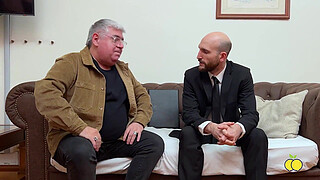 The lawyer came to help me convince my wife to sign the divorce. FT pelaconbarba vanemilfit