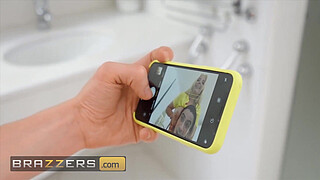 (Jordi) Catches (Blondie Fesser) In The Bathroom Taking Naughty Selfies Joins Her For A Wild Fuck - Brazzers