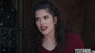 Big arse Latina MILF gets rid of a stalker by letting him fuck her