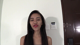 skinny 1<censored> old gets pounded by giant penis