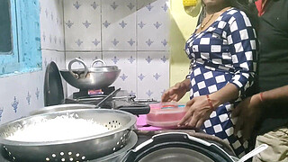 The maid who came from the village did not have any leaves, so the owner took advantage of that and fucked the maid (Hindi Clear Audio)