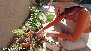 StepMom and stepdaughter make stepdad happy