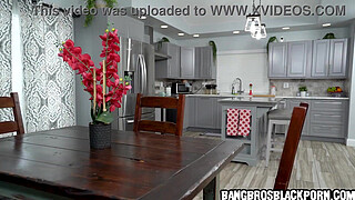 He finally finds the perfect butt on his ebony step sister