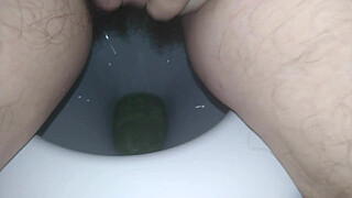 pissing and handjob on the toilet. My naughty stepmom took the phone to the toilet and took a close-up of her wet clit Nimfa Mannay
