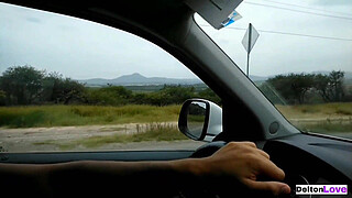 I pass by my girlfriend's best friend to go fuck the hill, I come inside her vagina while she masturbates