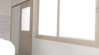 Reiko Seo, a married woman teacher who gets 10 times wet in a climax class where she can't make a voice