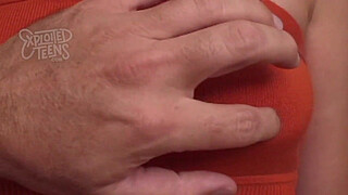 Tall Teenager Has a Fist Pushed into her Cunt