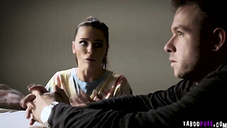 Boyfriend must watch his girlfriend get fisted!