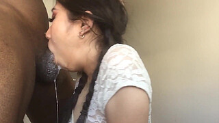 Eva Yi penis like air