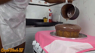 Bolera gives her hot arse and asks her husband to cum on a piece of cake he made to test a new ingredient