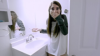 SisLovesMe - Hot Stepsis (Joseline Kelly) Fucks And Accidentally Bites Stepbros Shaft