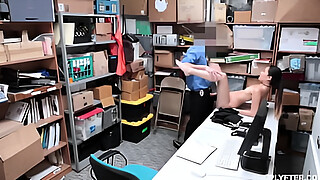 Sultry Teen Stealer Gets Nailed