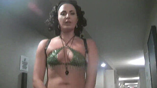 Helena Price - I rode the Sybian to ORGASM IN PUBLIC!!!