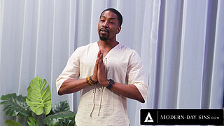 MODERN-DAY SINS - Hung Ebony Yoga Instructor POUNDS Student's Perfect Pussy! REALISTIC PUBLIC SEX!