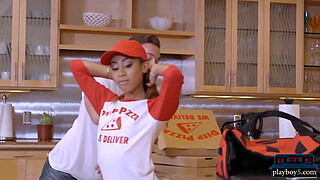 Tiny black pizza delivery teen bangs a big penis client