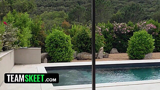 Tommy, A Foreign Vlogger Traveling Through The World, Comes Across A Young And Gorgeous Woman