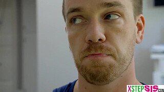 My tight teen stepsister needed help with stretching