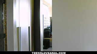 Anal Sex With A Virgin - Khloe Kapri