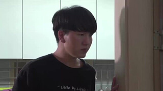 Secret Love, My Friend's Mom (2018) 720p KR