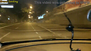 I offered a ride to the beauty who was walking alone on the street, and she had sex with me out of gratitude.