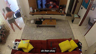 Hot wife Thay Ksada was recognized by the delivery man and chosen to come in and let him suck her hot pussy